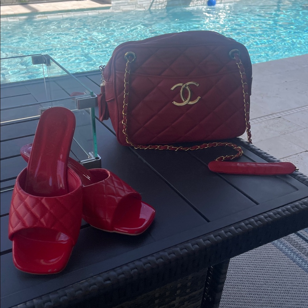 Quilted genuine leather red purse with matching heels - Picture 4 of 12